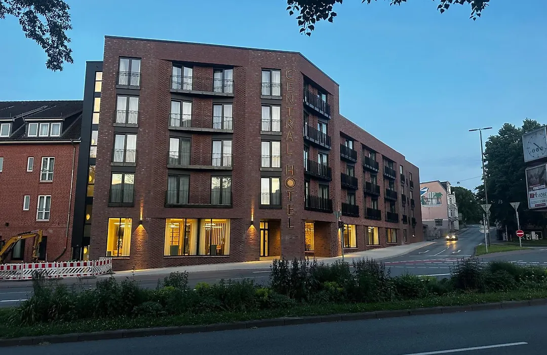 Central Hotel-1