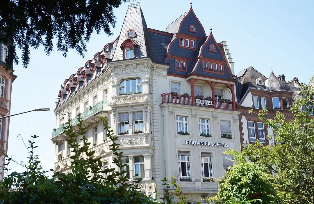 Hotel Porta Nigra VICTUS-1