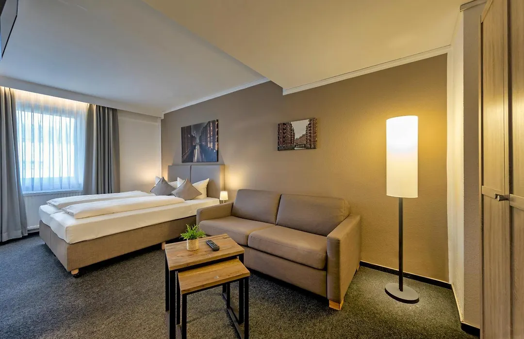 Auto-Parkhotel Hamburg St Pauli-1