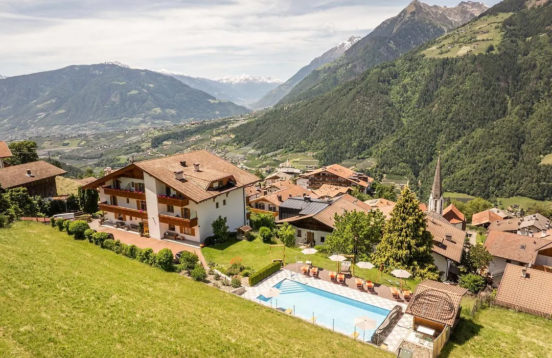 Hotel Garni Alpes-1