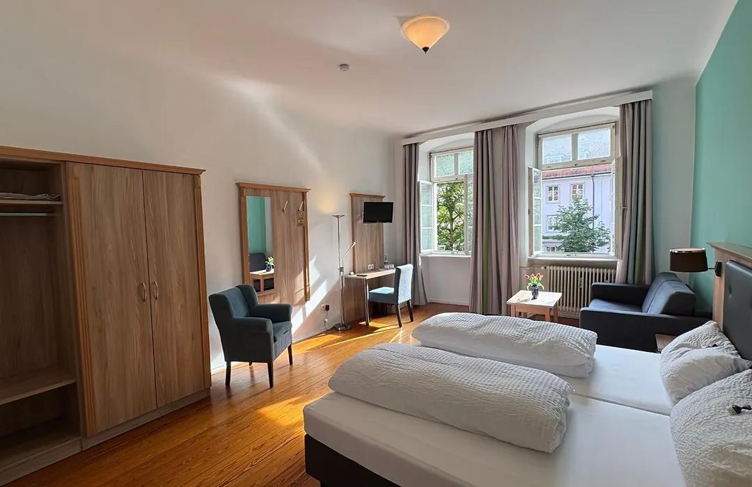 Hotel Am Kornmarkt-1
