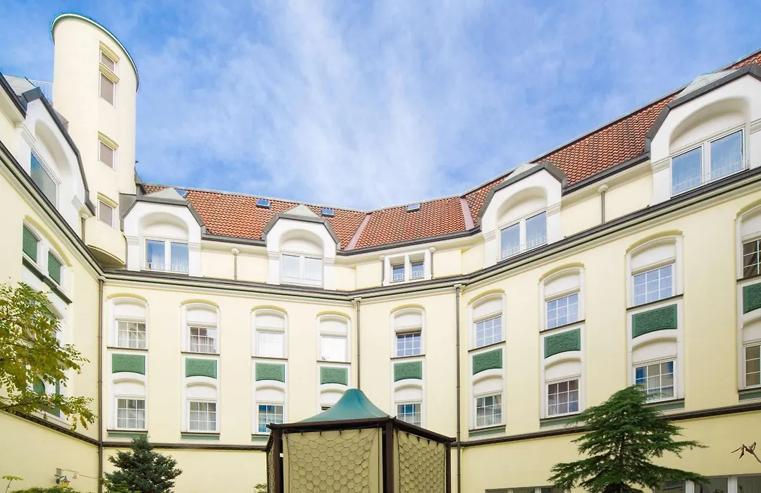 Hotel Essener Hof; Sure Hotel Collection By Best Western-1