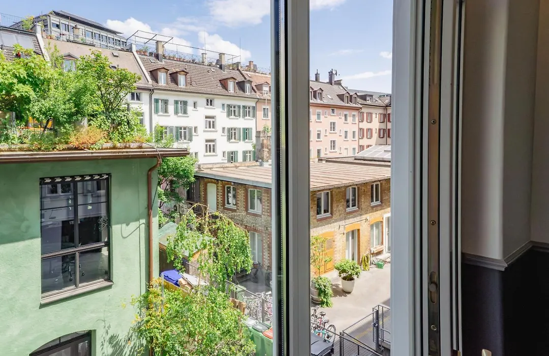 easyHotel Zürich City Centre-1