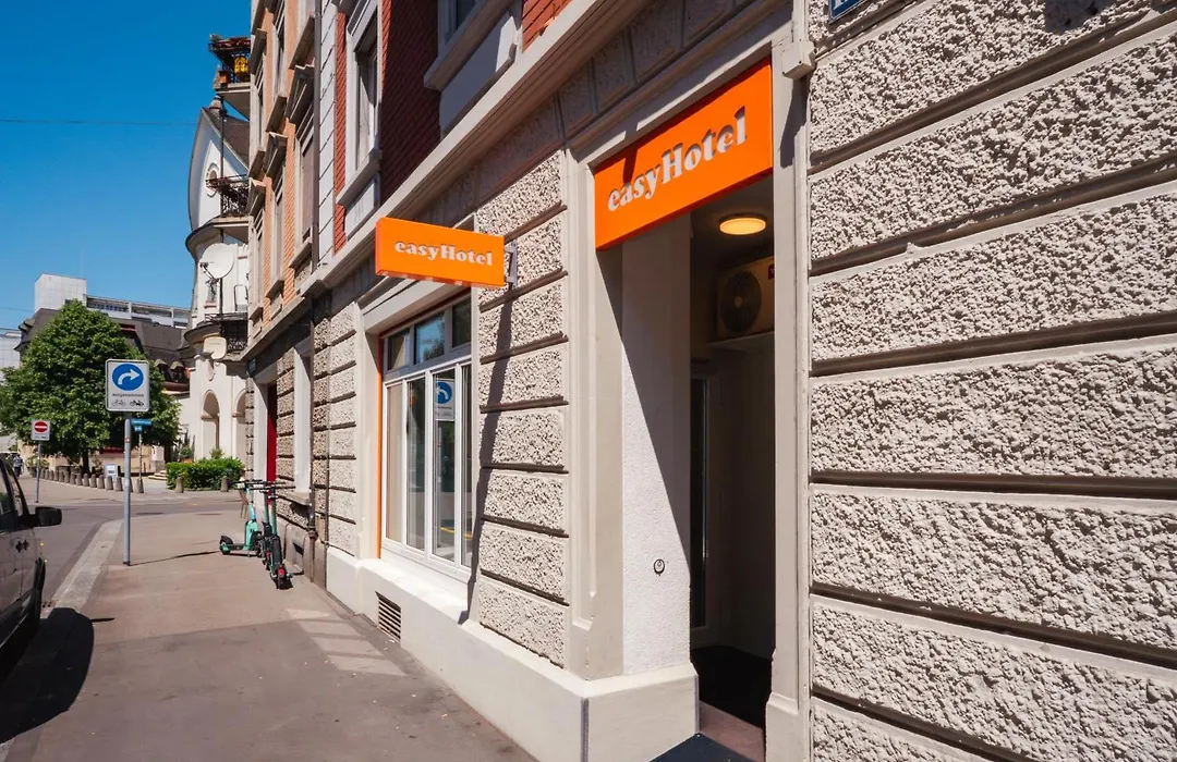 easyHotel Zürich Limmatplatz-1