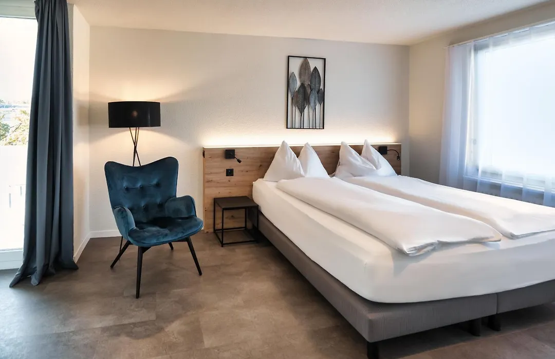 Hotel Bären Suhr-1