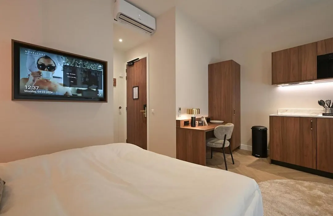 Novallure Downtown - Short Stay Apartments-1