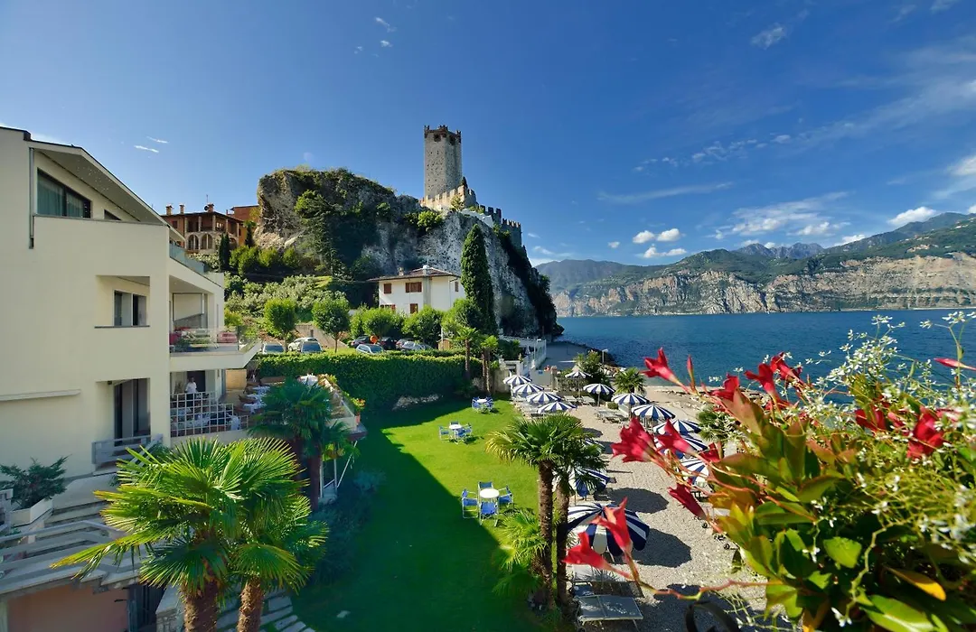 Hotel Castello Lake Front-1