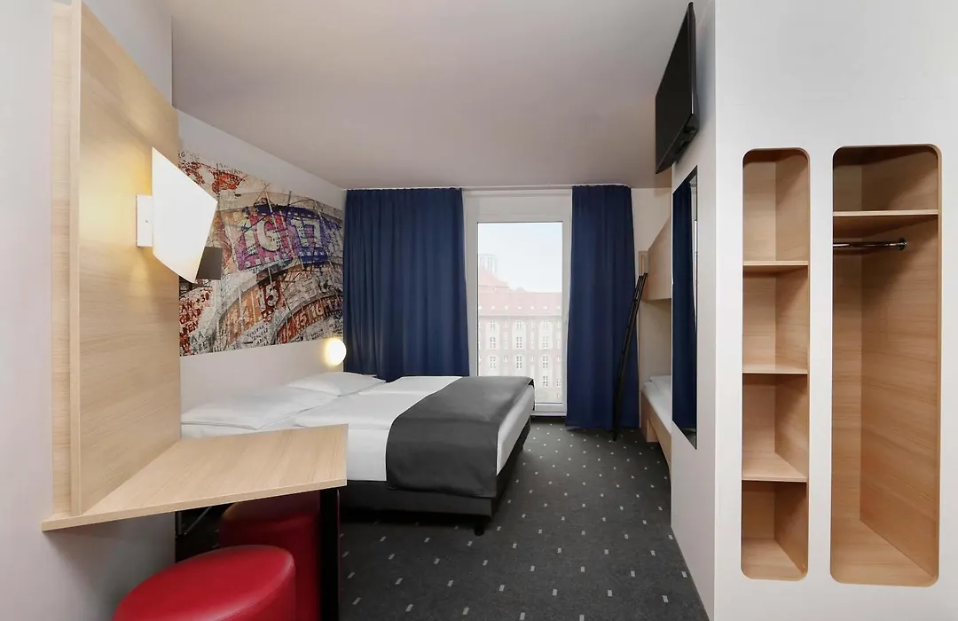 B&B Hotel Berlin Alexanderplatz-1