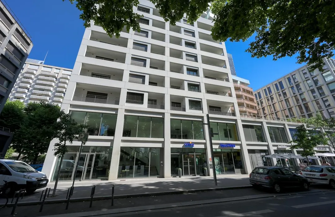 Nemea Appart Hotel So Cloud Lyon Gare Part-Dieu-1