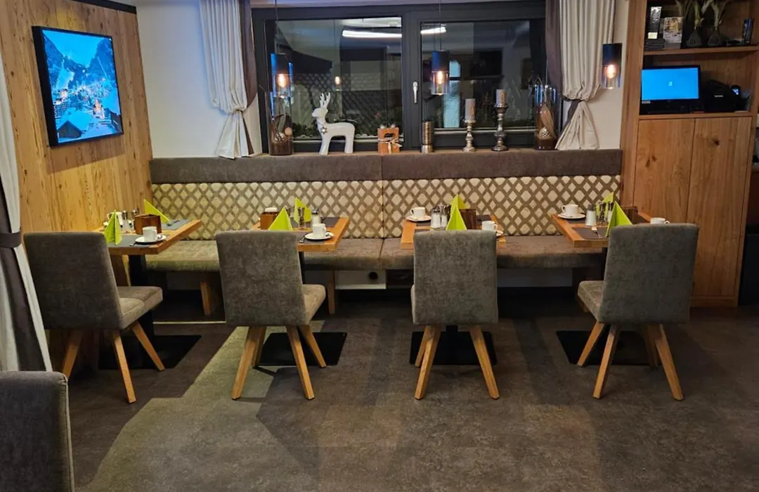 Hotel Garni Valuella-1