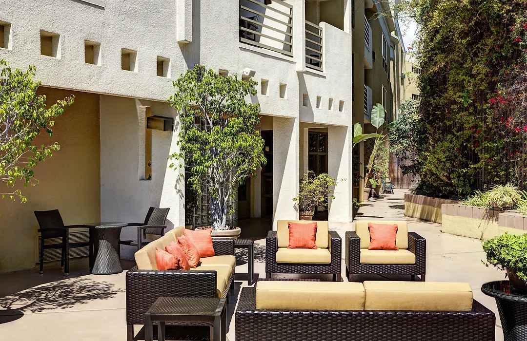 Courtyard Los Angeles Century City/Beverly Hills-1