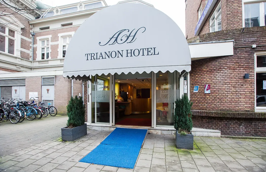 Budget Trianon Hotel-1