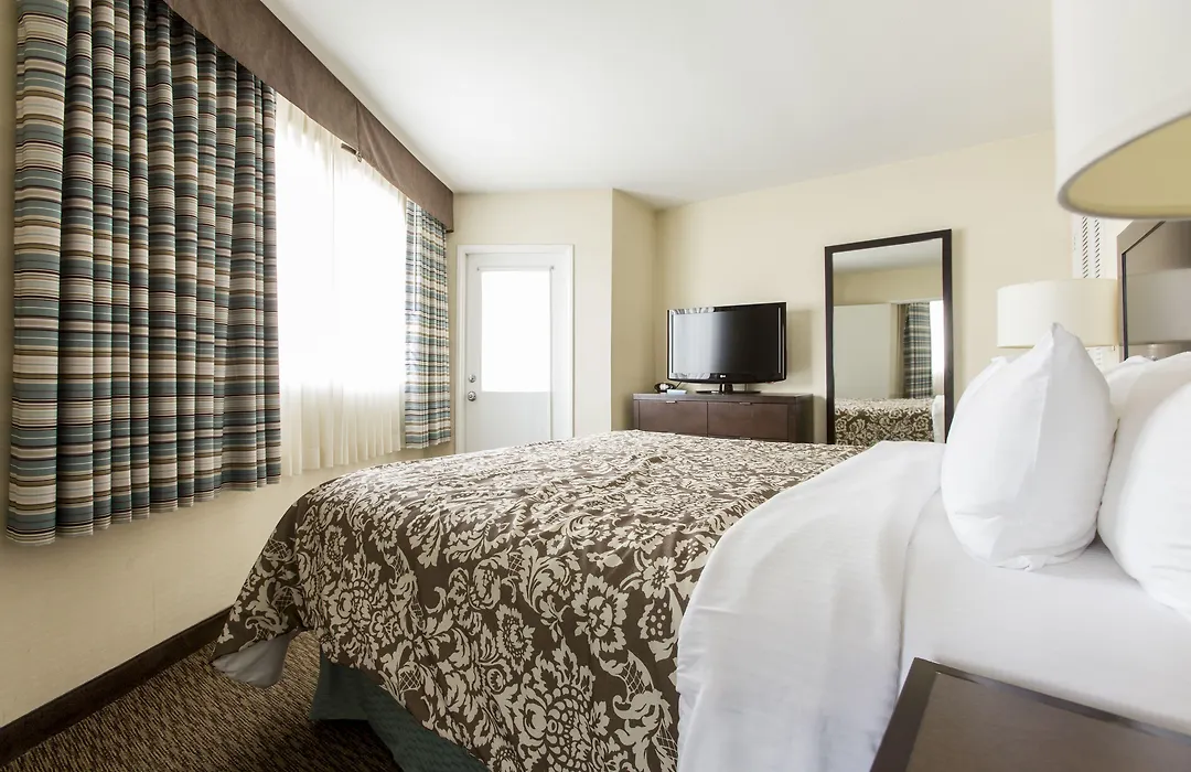 Royal Palace Westwood Hotel-1