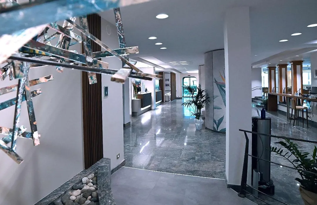 Best Western Grand Hotel Guinigi-1