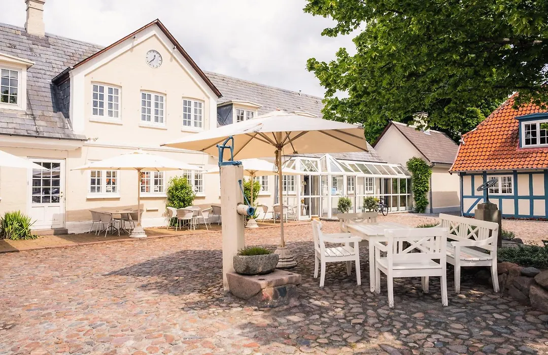 Milling Hotel Knudsens Gaard-1