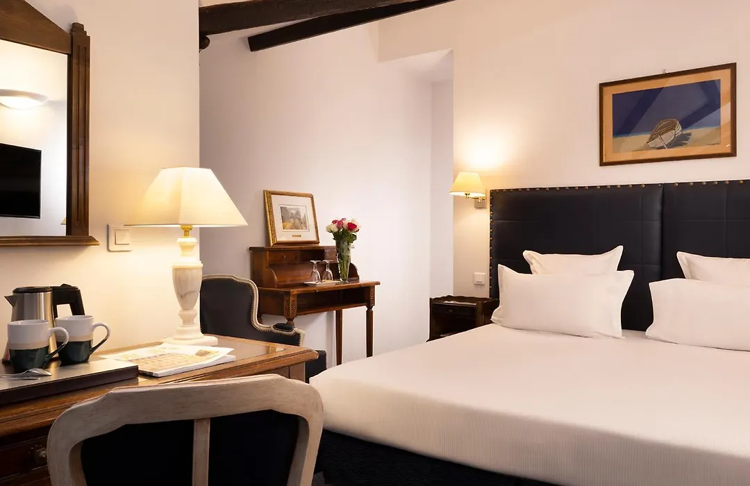 Relais Hotel Du Vieux Paris-1
