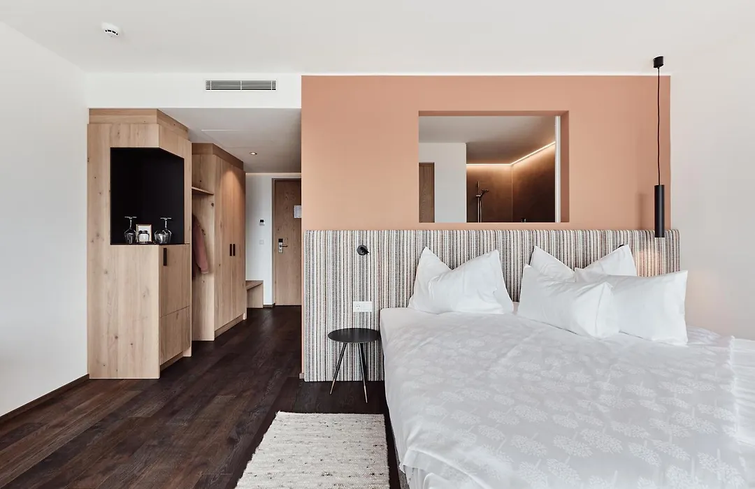 Byhaller Suites & Ao Restaurant-1