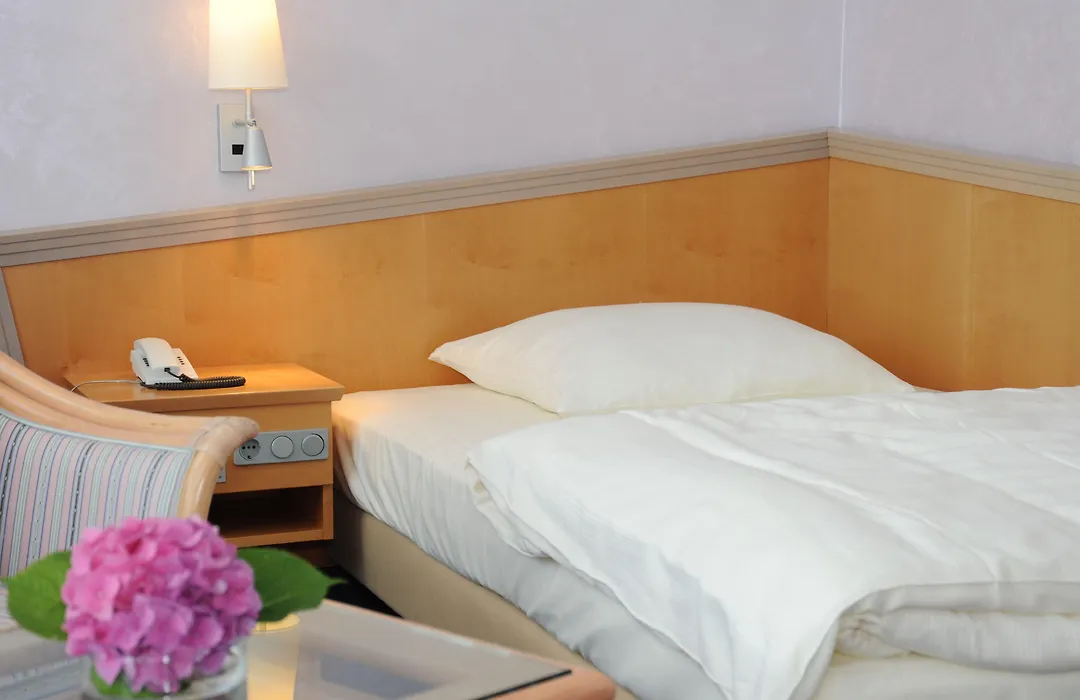 Kronenhotel-1
