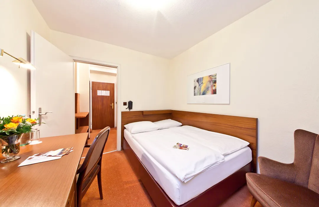 Hotel Rieker Stuttgart Hauptbahnhof-1