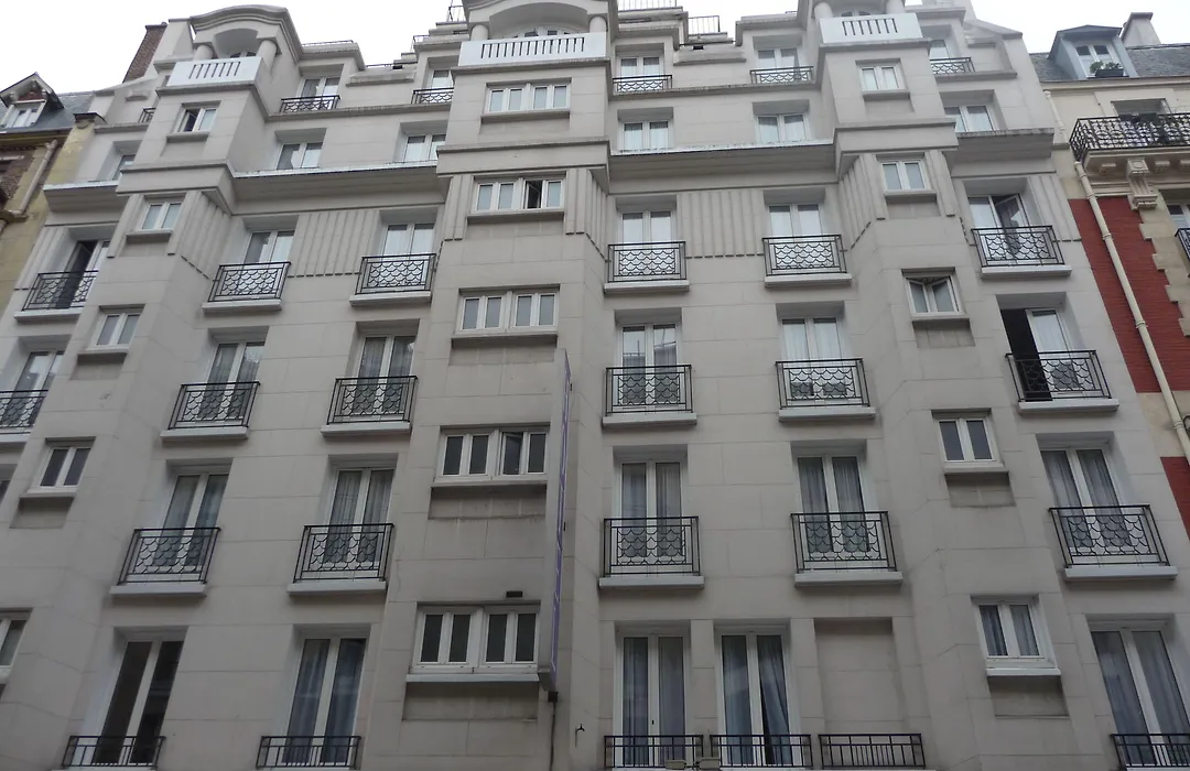 Hotel Ambassadeur-1