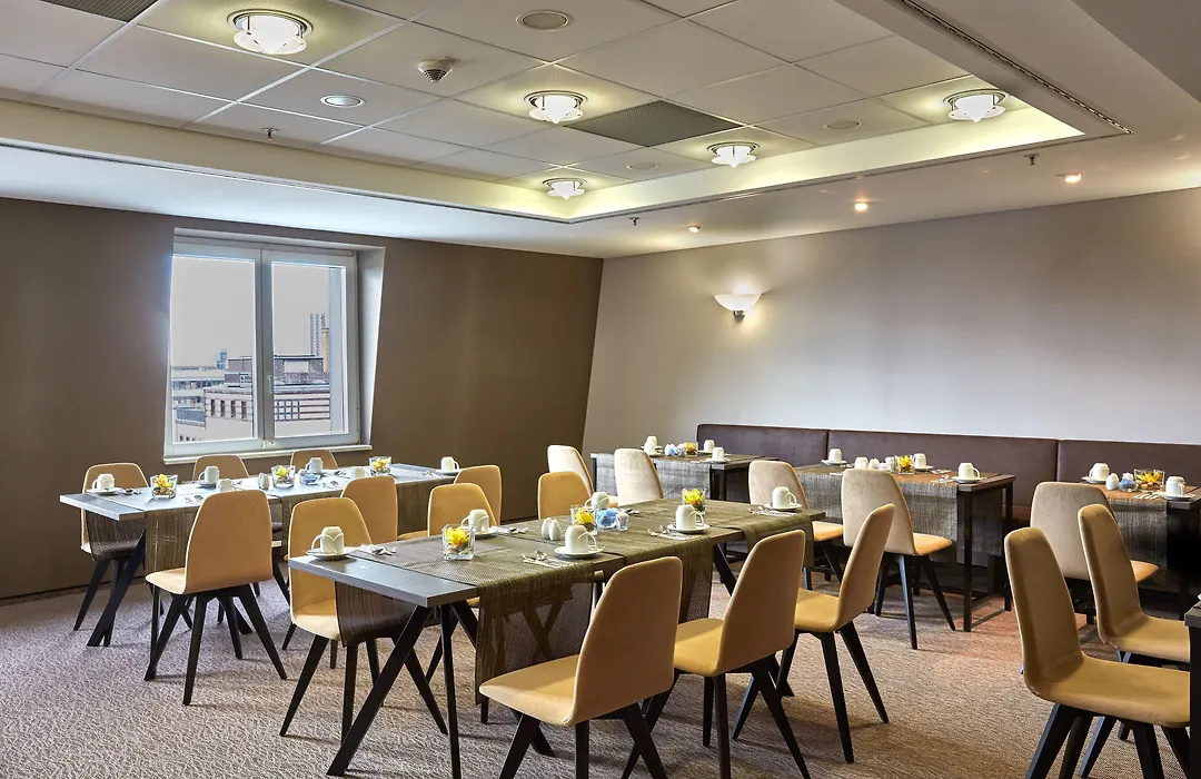 H+ Hotel Leipzig-1