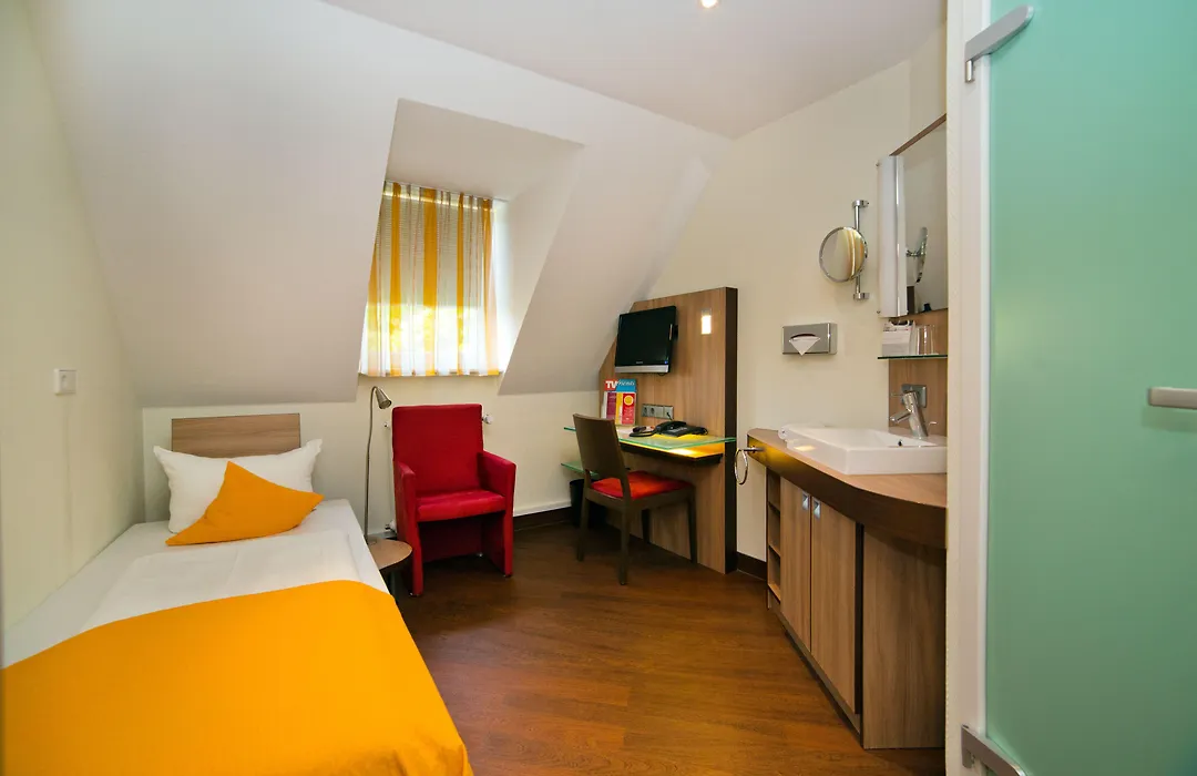 Stadthotel Freiburg Kolping Hotels&Resorts-1
