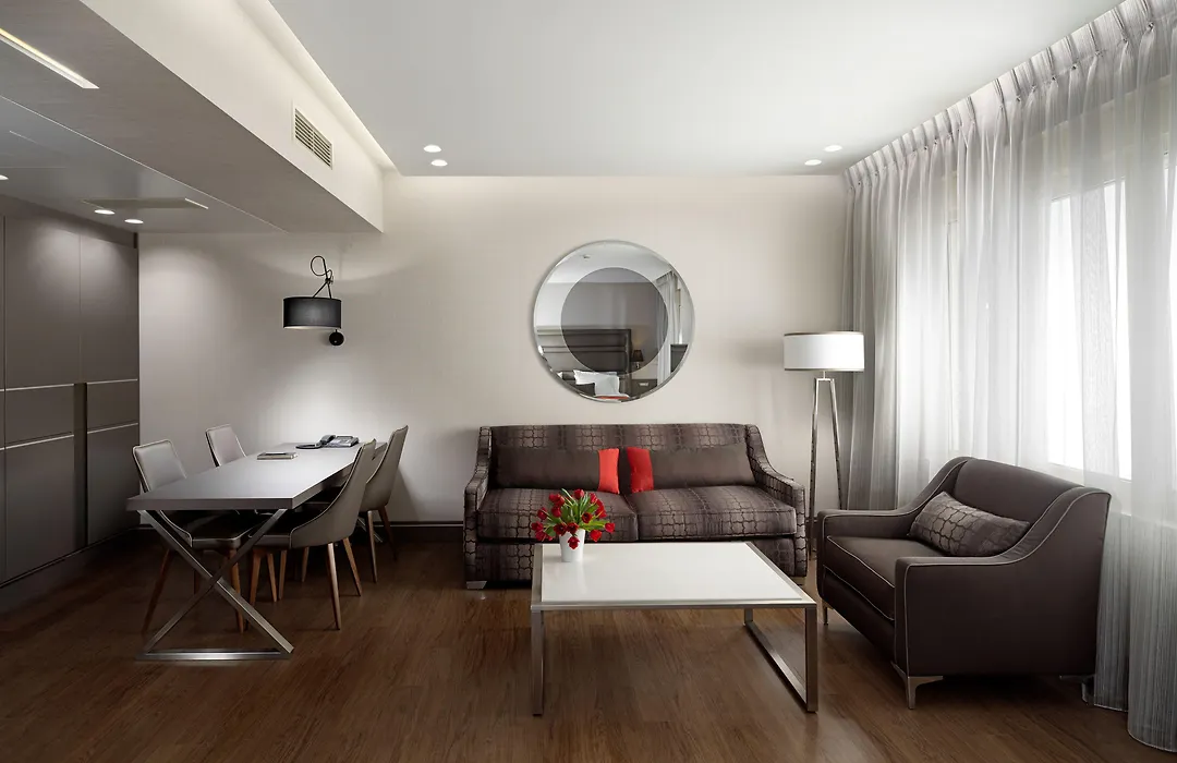 Holiday Suites-1