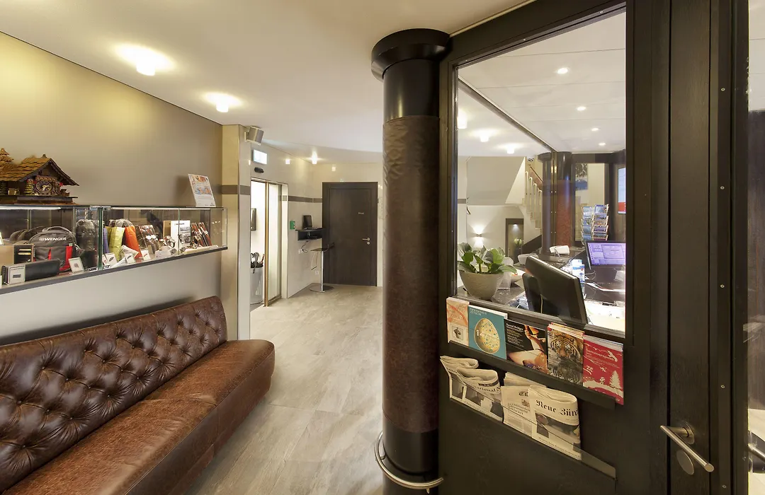 Alexander Guesthouse Zurich Old Town-1