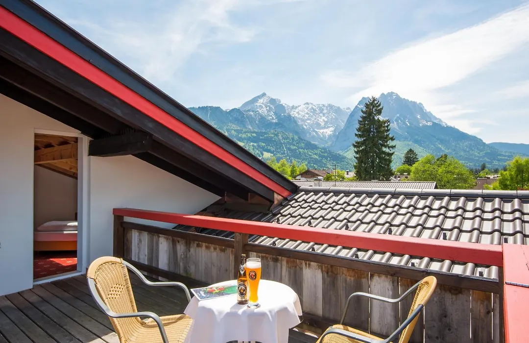 Hotel Rheinischer Hof-1