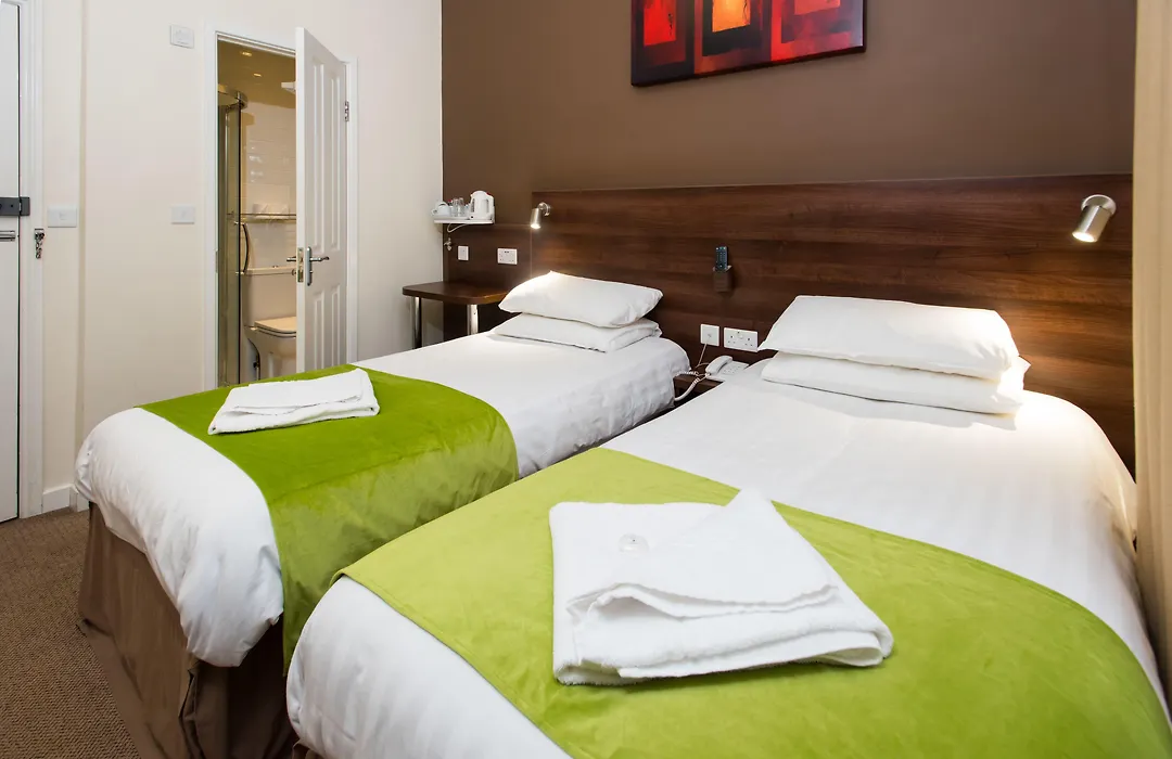 Marble Arch Inn-1