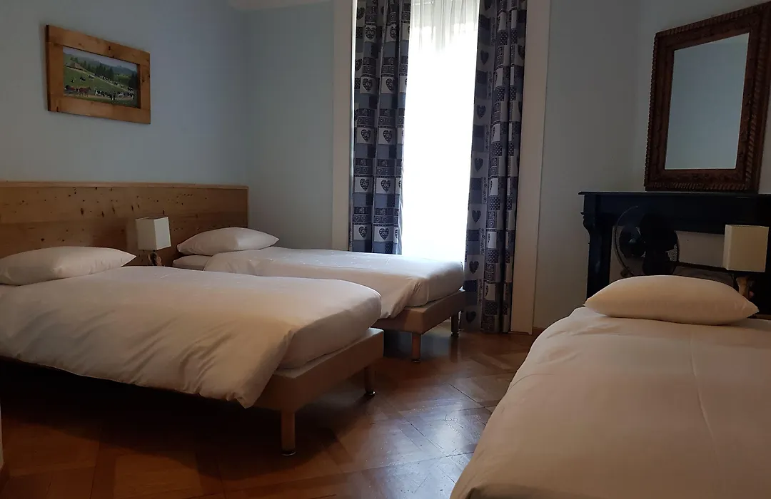 Hotel De Geneve-1