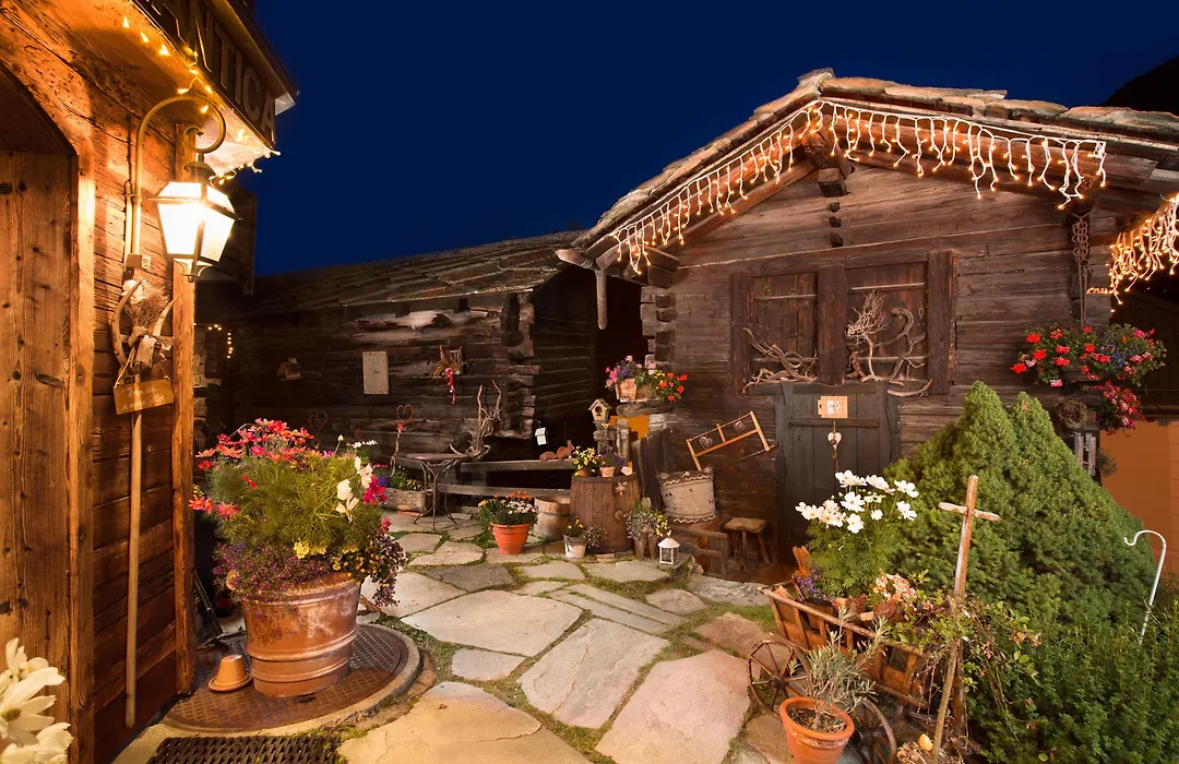 Hotel Romantica-1