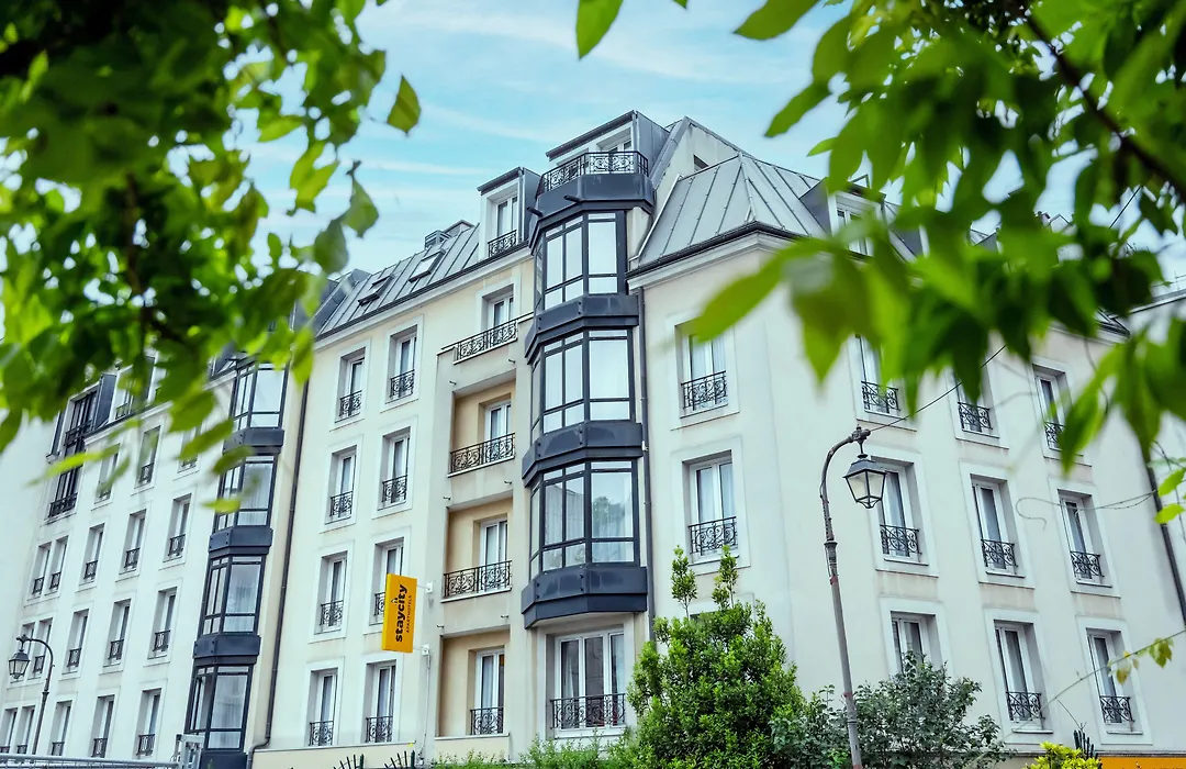 Staycity Aparthotels Paris Gare De L'Est-1