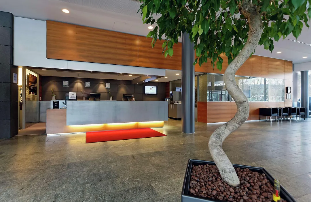 Hilton Garden Inn Stuttgart Neckarpark-1