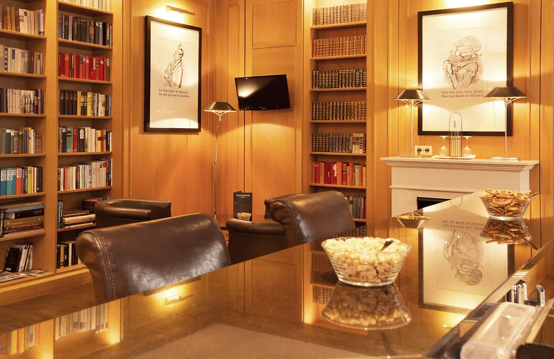 Townhouse Hotel-1