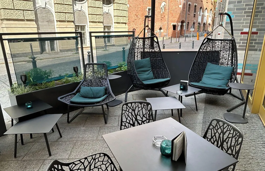 Motel One Frankfurt-East Side-1