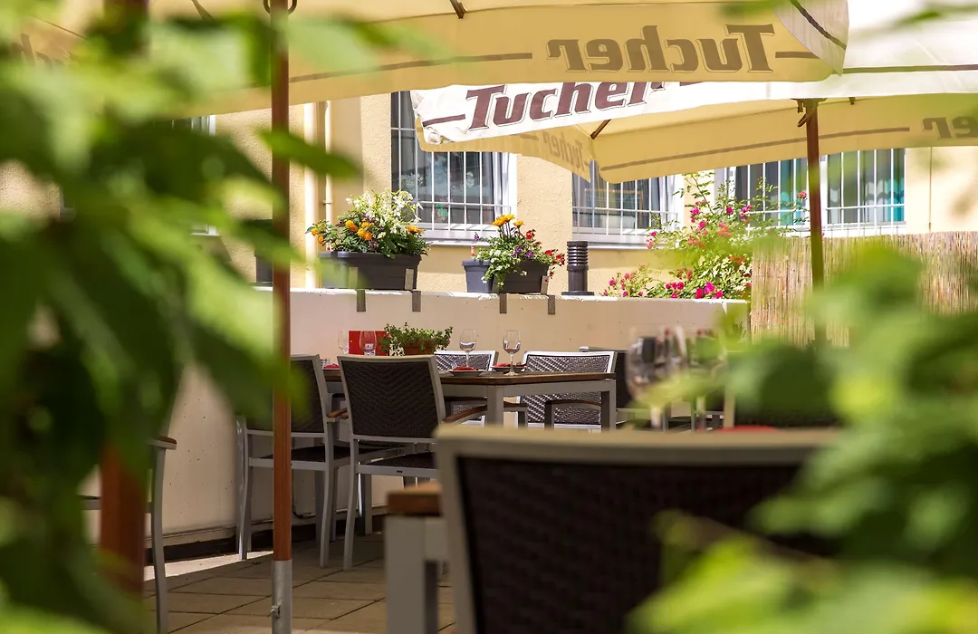 Park Inn by Radisson Nürnberg-1