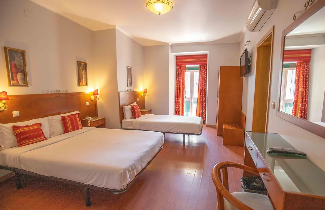 Grande Pensao Residencial Alcobia-1