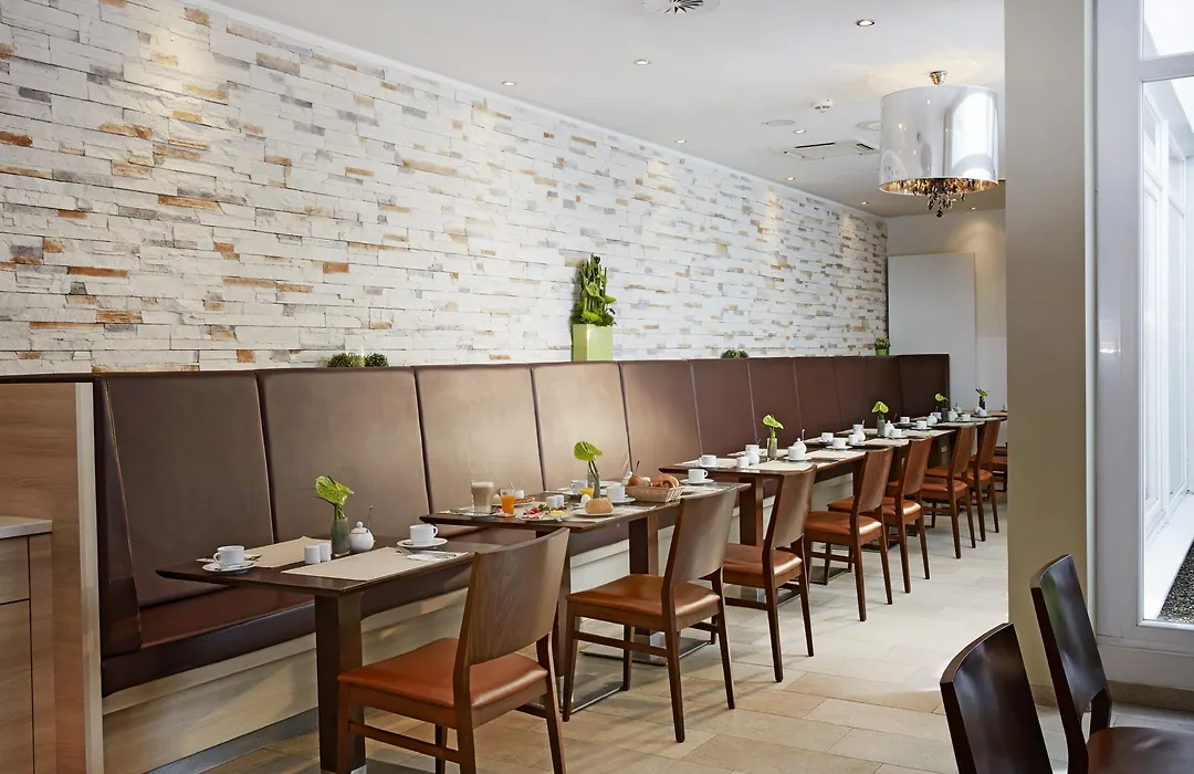 H+ Hotel München-1