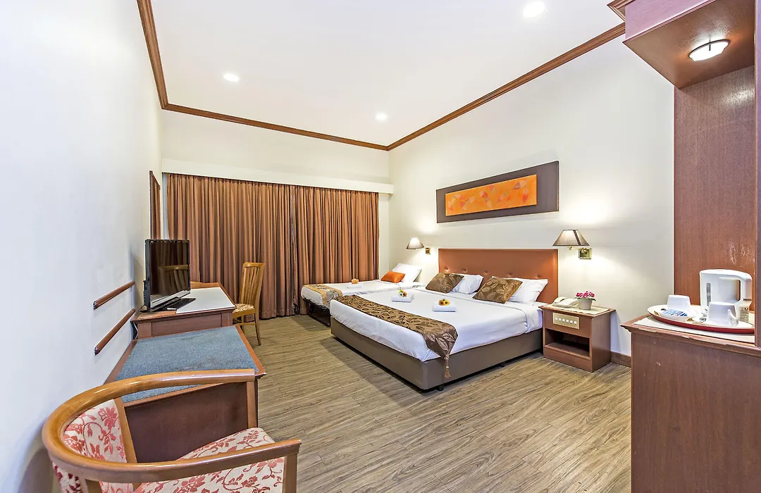 Hotel 81 Tristar-1