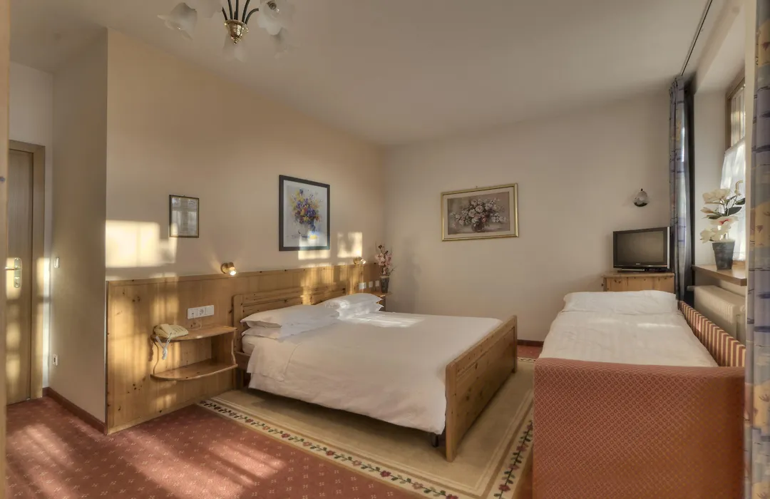 Hotel Waldheim Belvedere-1