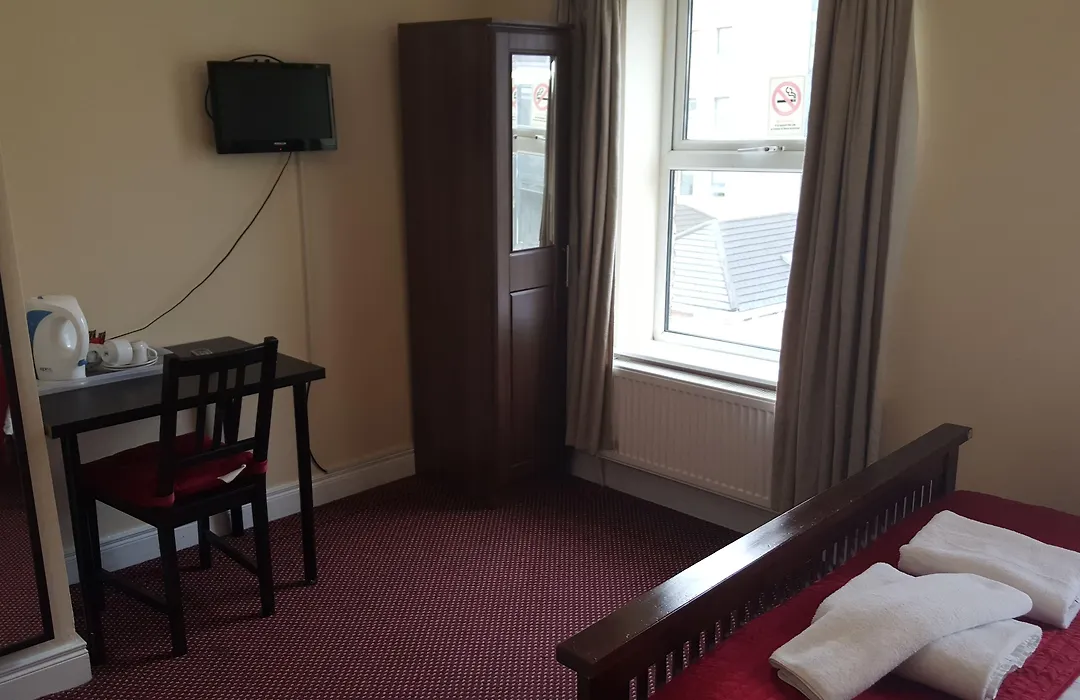 Hazelbrook House B&B-1