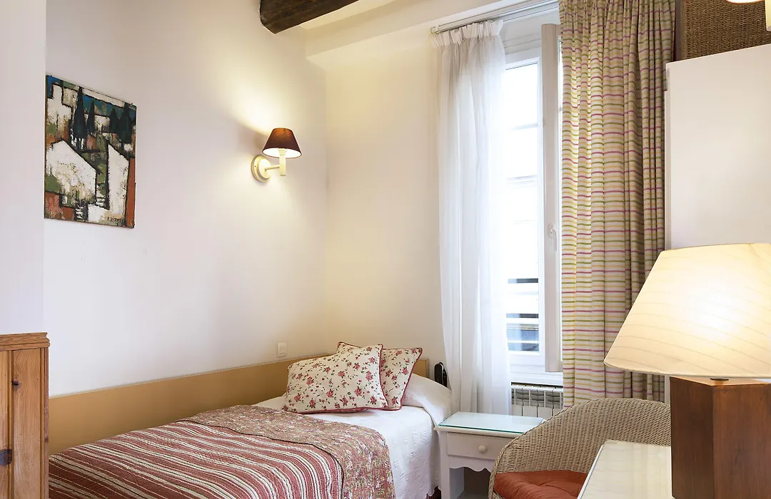 Hotel Du Cygne Paris-1