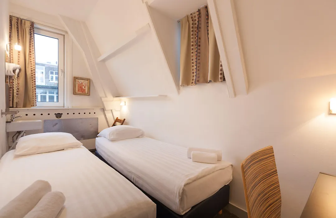 The Townhouse Hotel-1