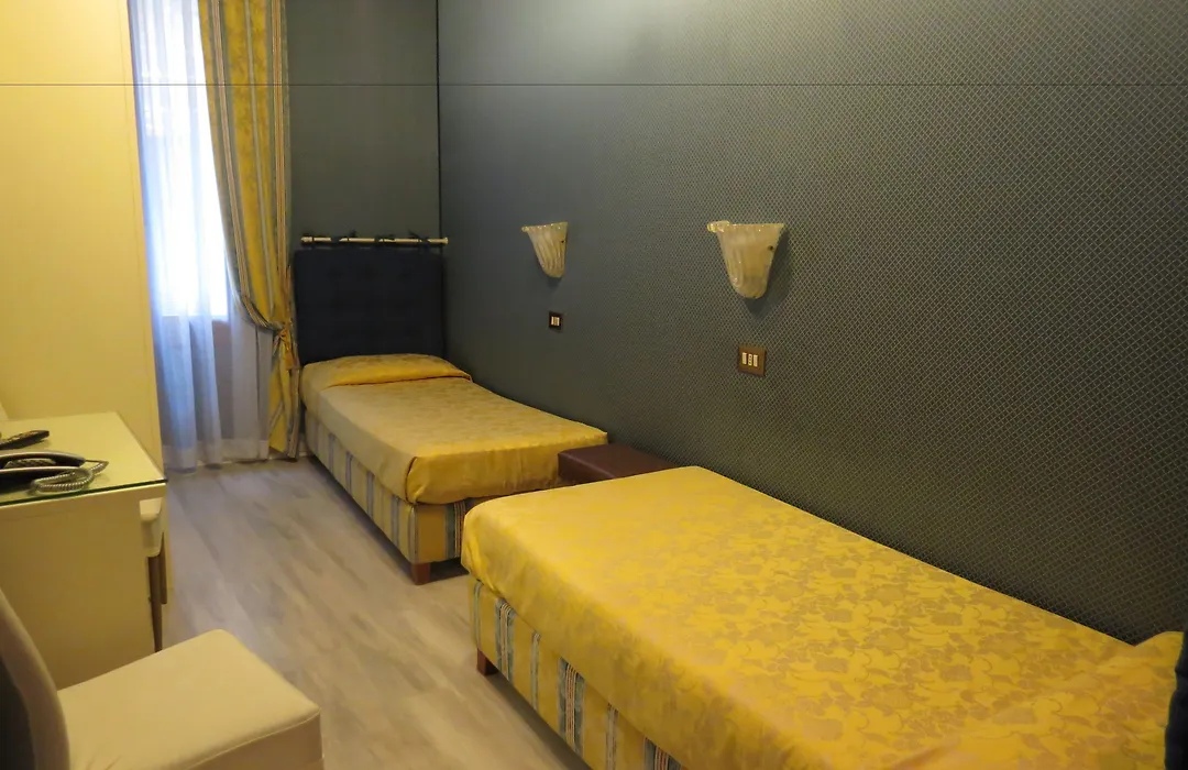 Hotel Bridge-1