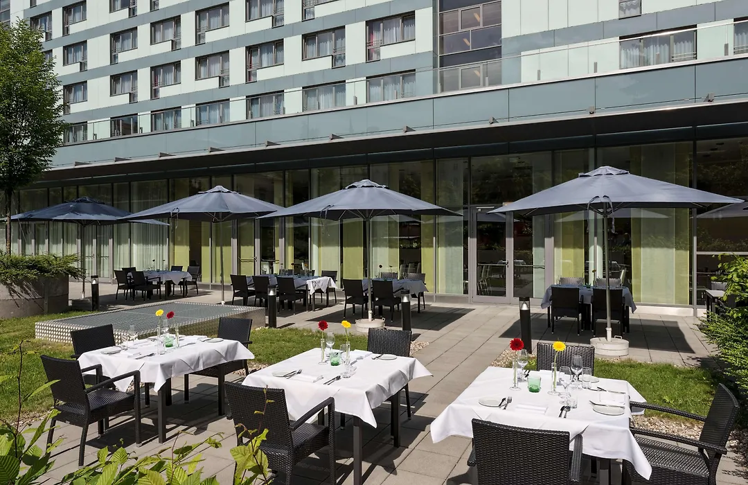 Park Inn by Radisson Linz-1