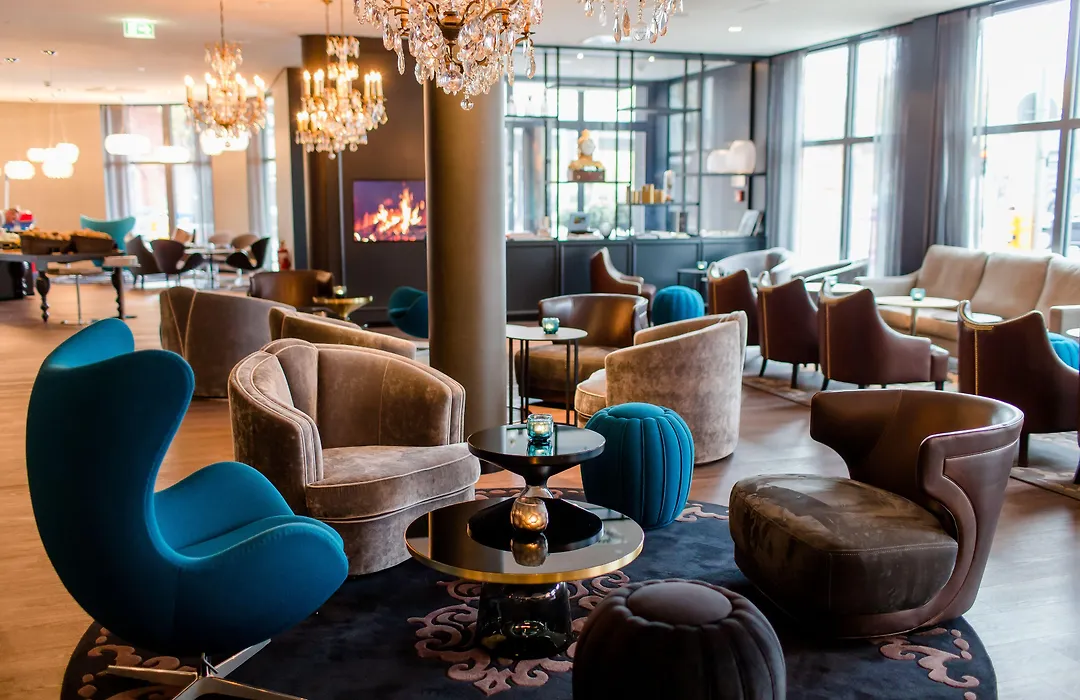 Motel One Berlin-Bellevue-1