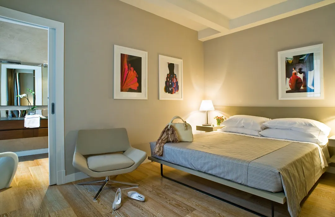 Escalus Luxury Suites Verona-1