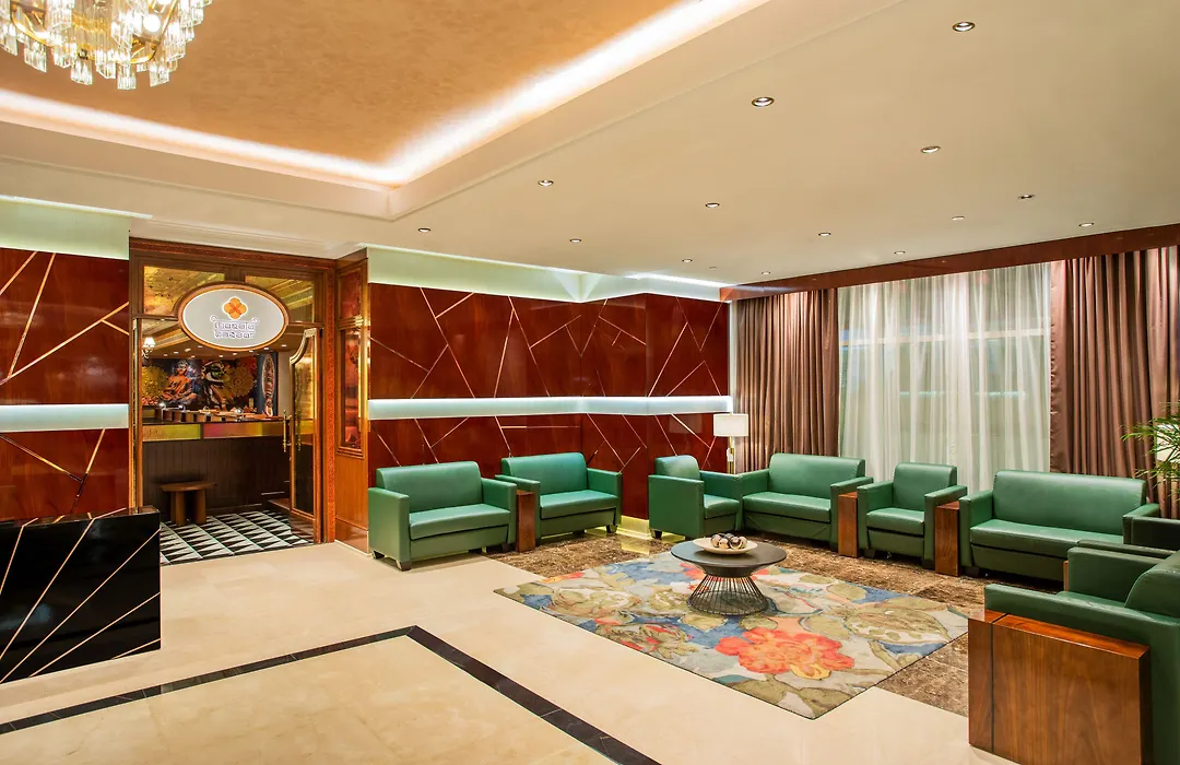 Park Regis Kris Kin Hotel-1