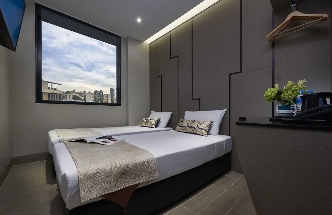 Hotel 81 Gold-1